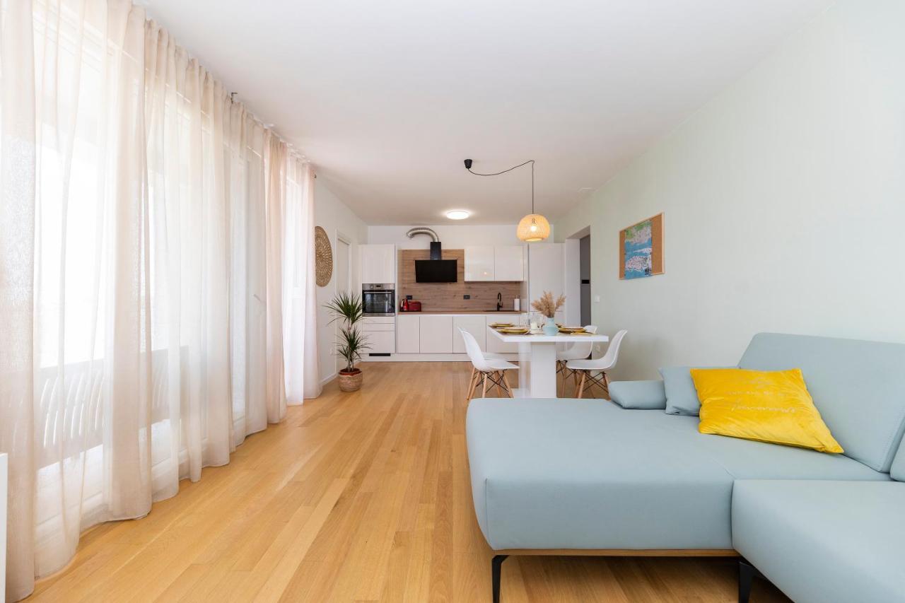Deluxe Apartment Zara Kültér fotó