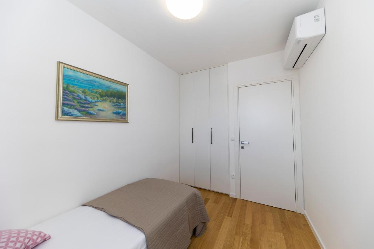 Deluxe Apartment Zara Kültér fotó