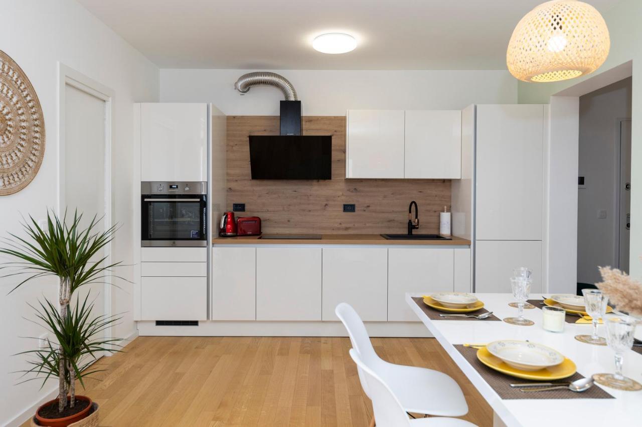 Deluxe Apartment Zara Kültér fotó