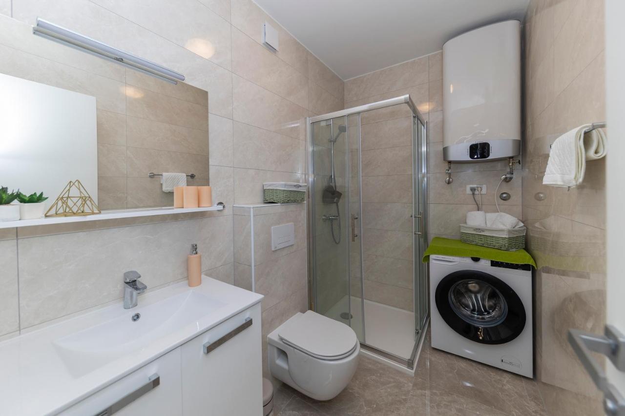 Deluxe Apartment Zara Kültér fotó