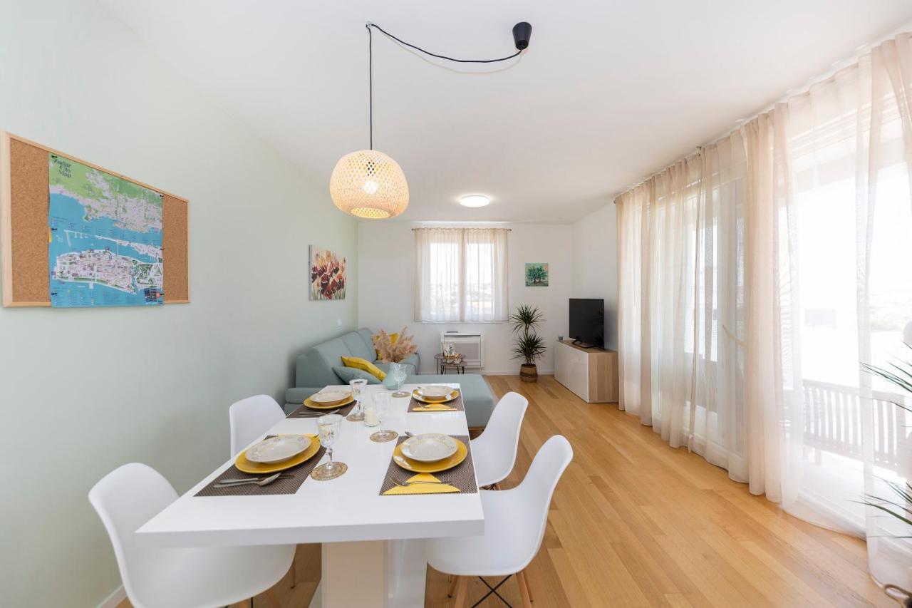 Deluxe Apartment Zara Kültér fotó